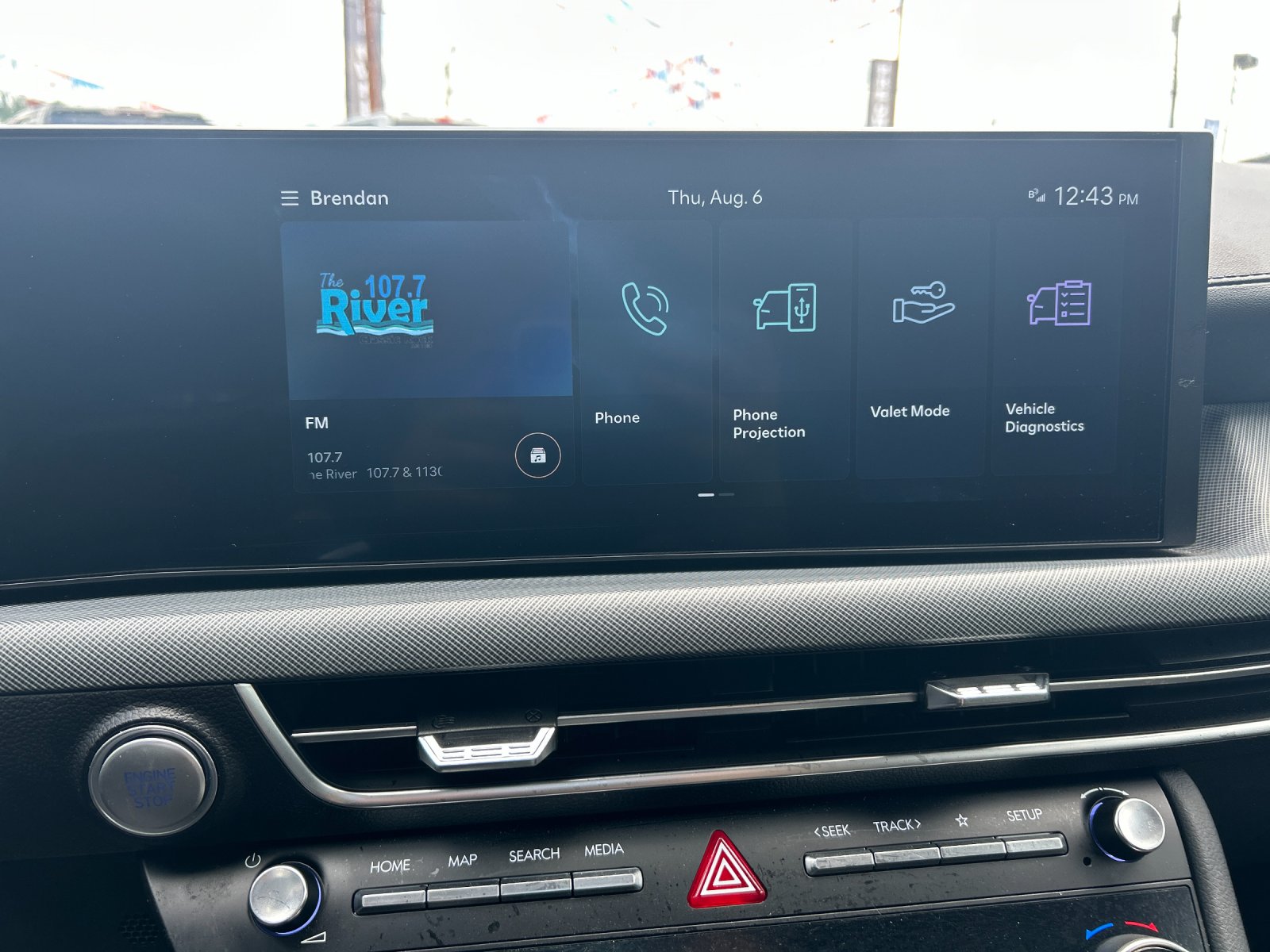 Used 2025 Abyss Black Hyundai SEL image 22