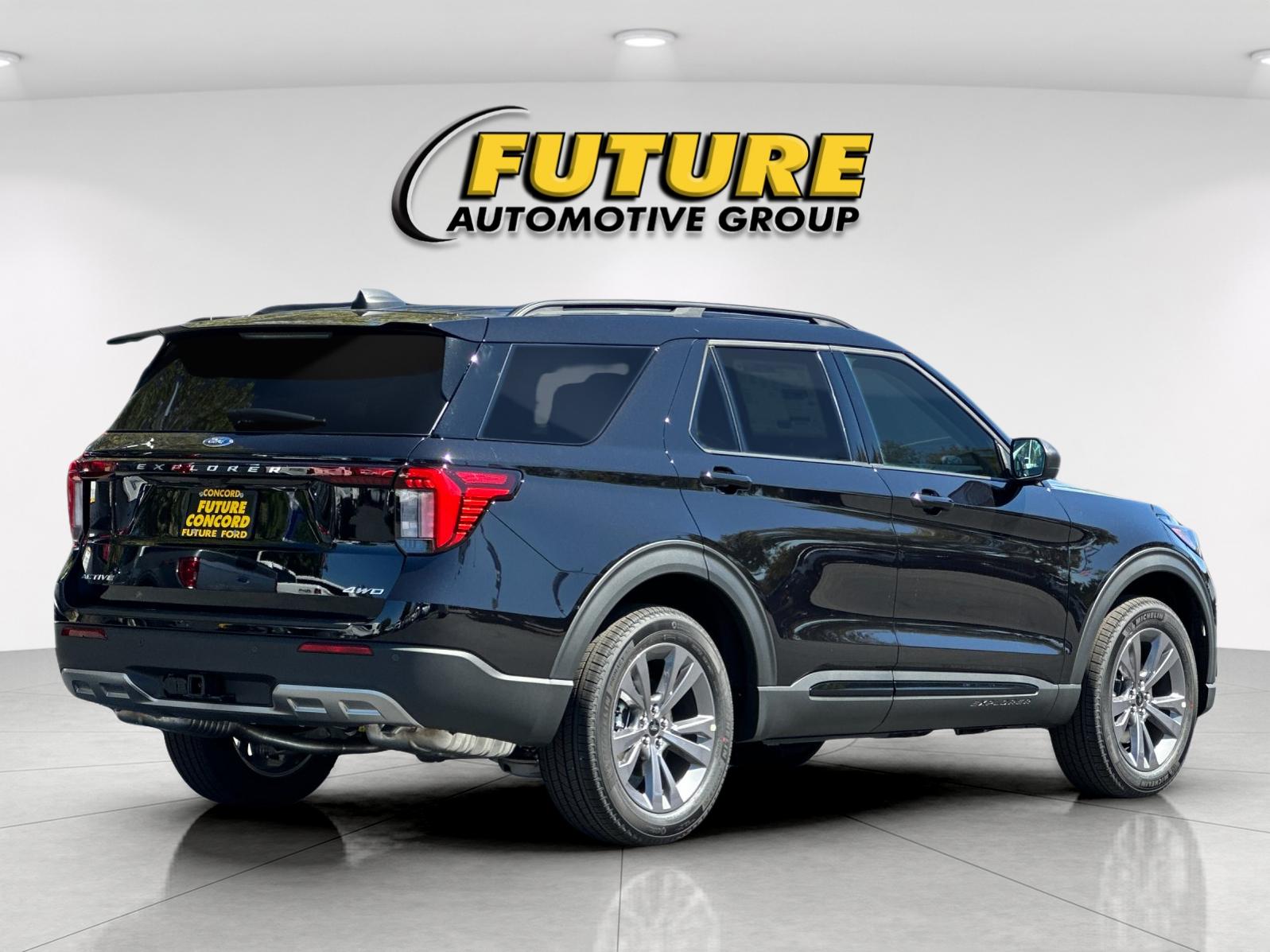 New 2026 Agate Black Metallic Ford Active image 3