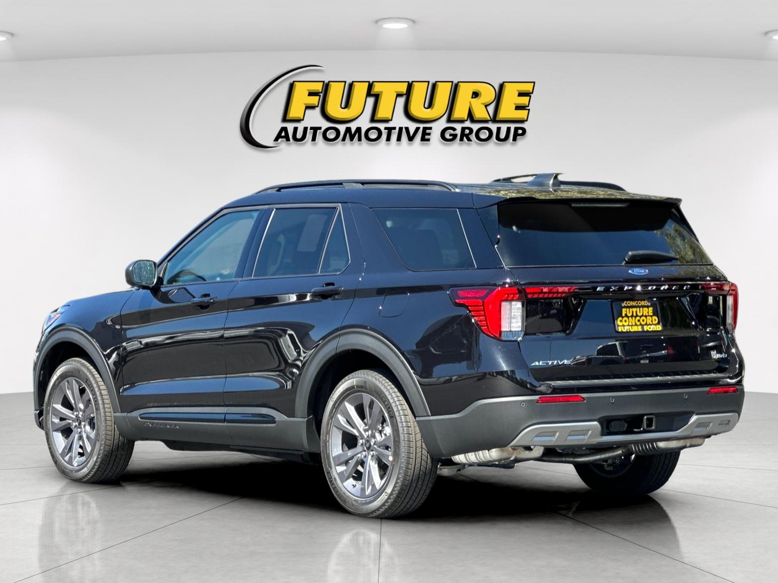 New 2026 Agate Black Metallic Ford Active image 5