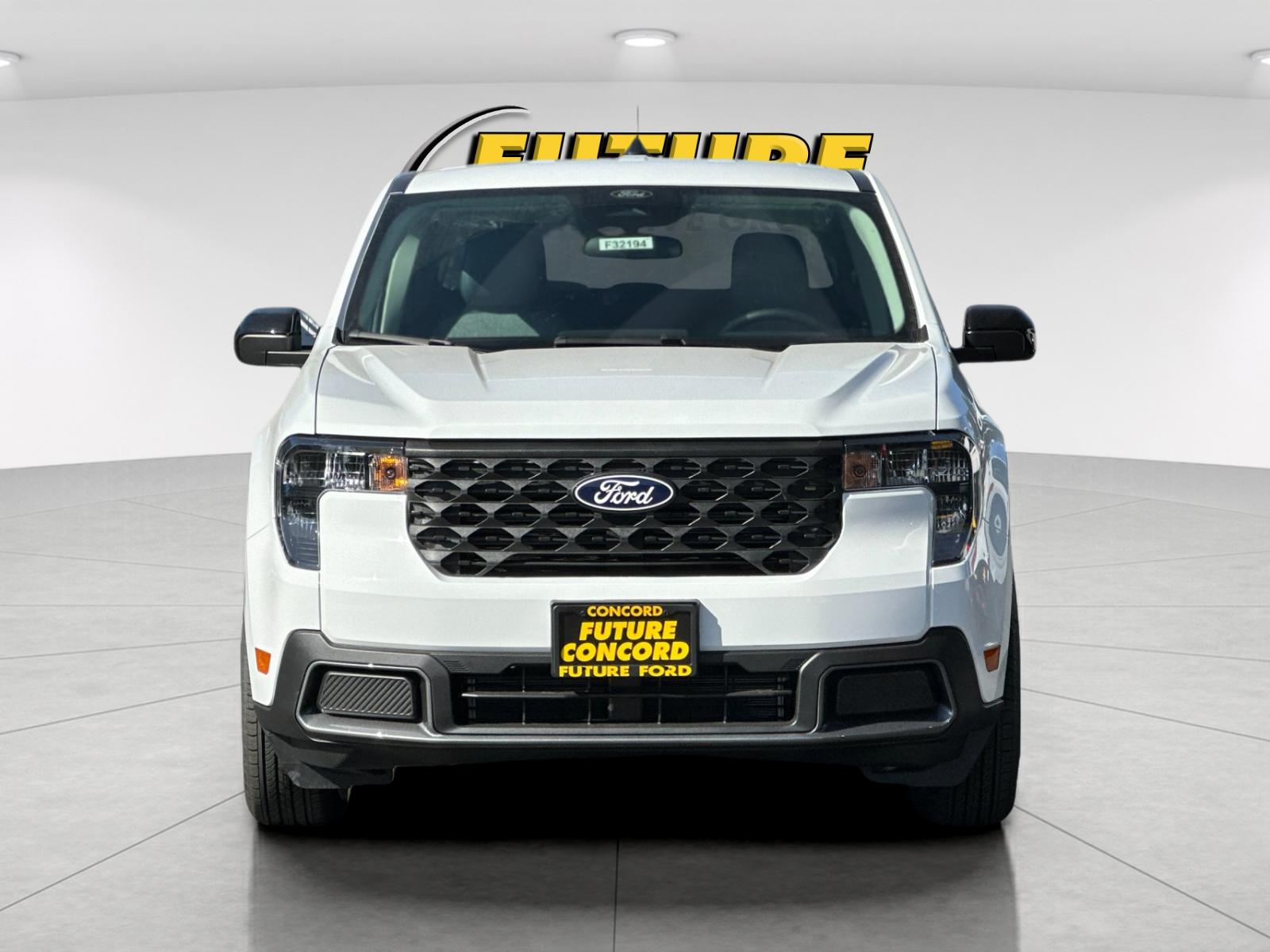 New 2026 Oxford White Ford XLT image 8