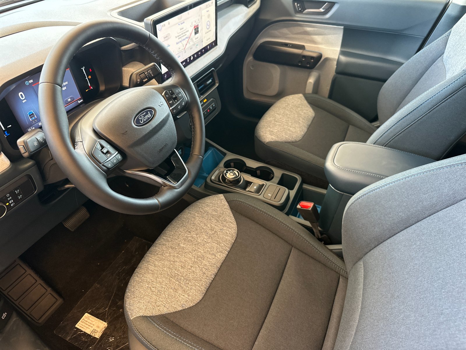 New 2026 Oxford White Ford XLT image 9