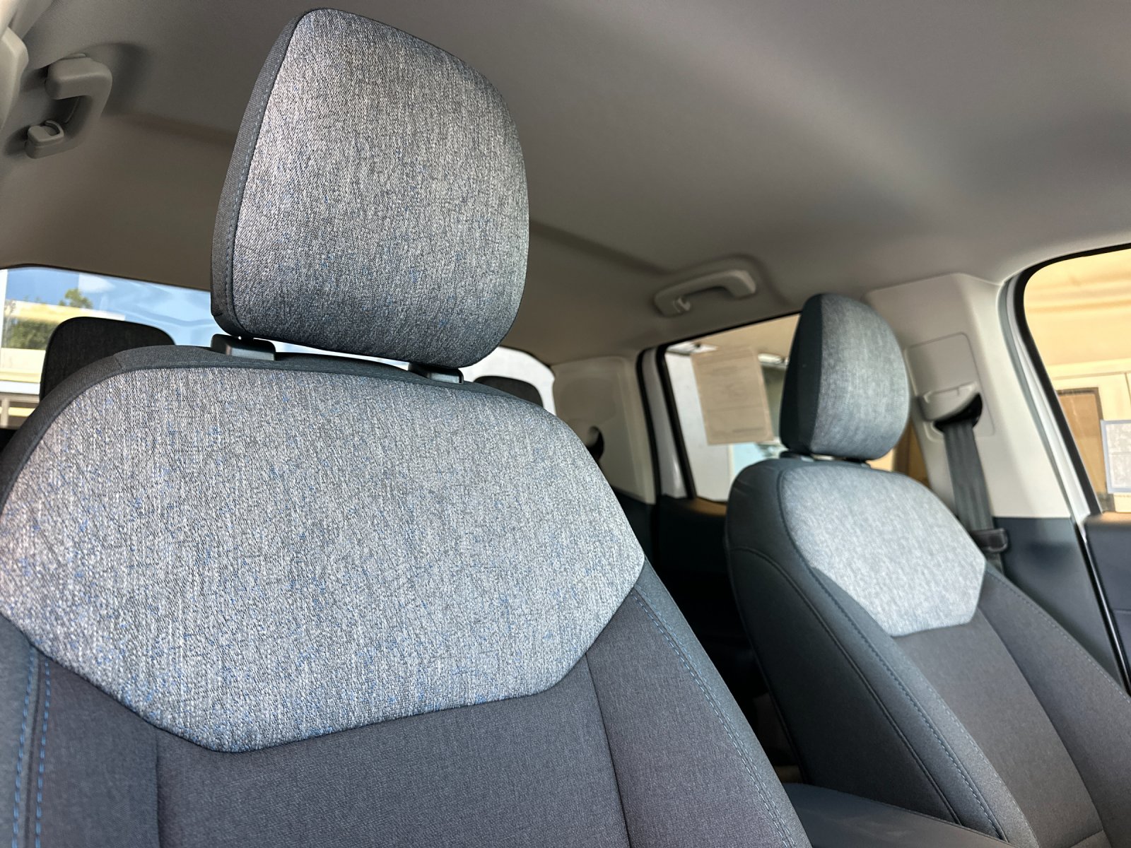 New 2026 Oxford White Ford XLT image 15