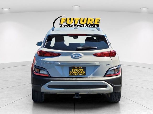 Used 2023 Silver Hyundai SEL image 5