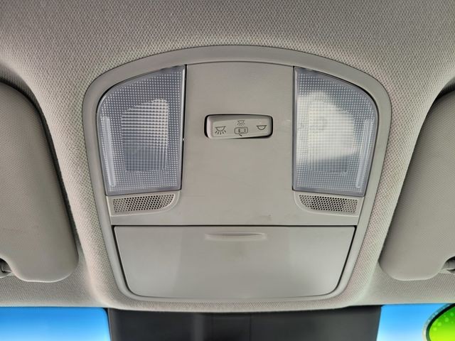 Used 2023 Silver Hyundai SEL image 19