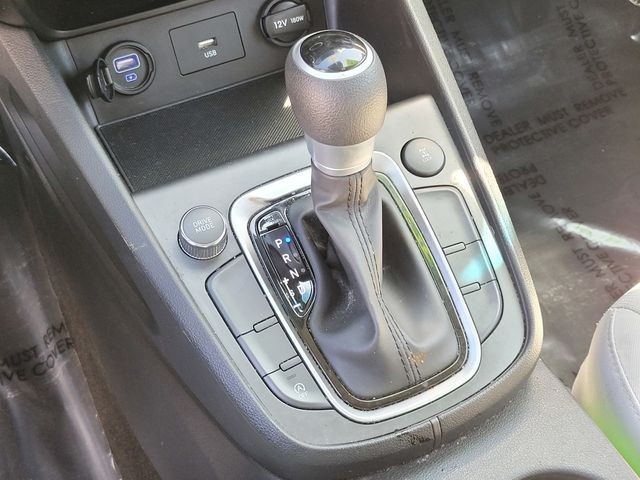Used 2023 Silver Hyundai SEL image 20