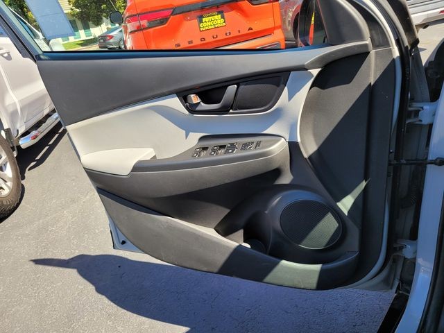 Used 2023 Silver Hyundai SEL image 26