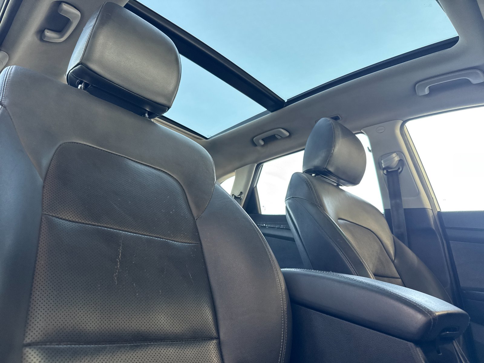 Used 2020 Silver Hyundai Ultimate image 16