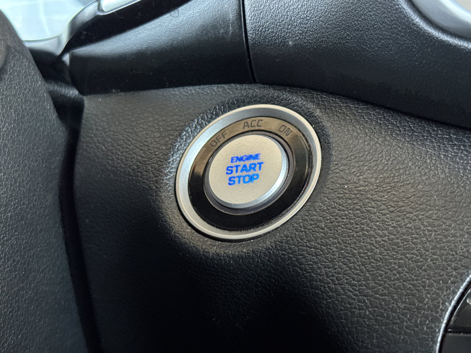 Used 2020 Silver Hyundai Ultimate image 22