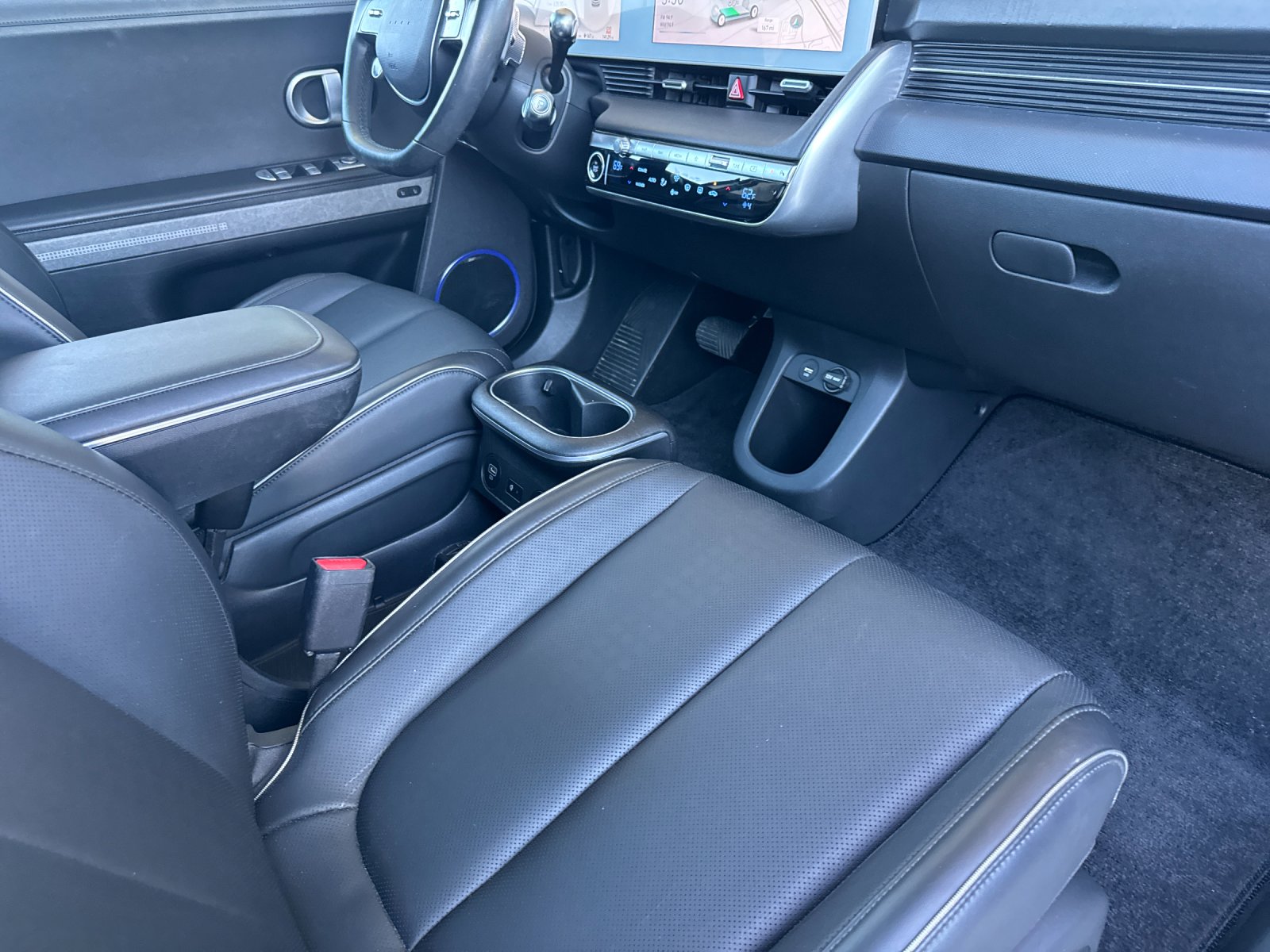 Used 2023 Gold Hyundai Limited image 15