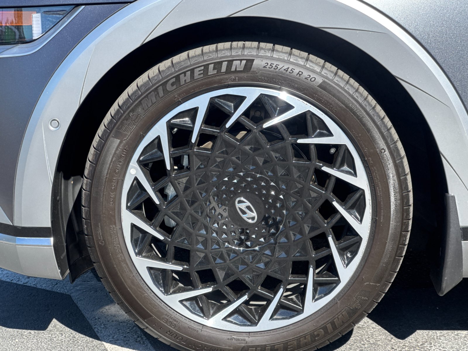 Used 2023 Gray Hyundai Limited image 25
