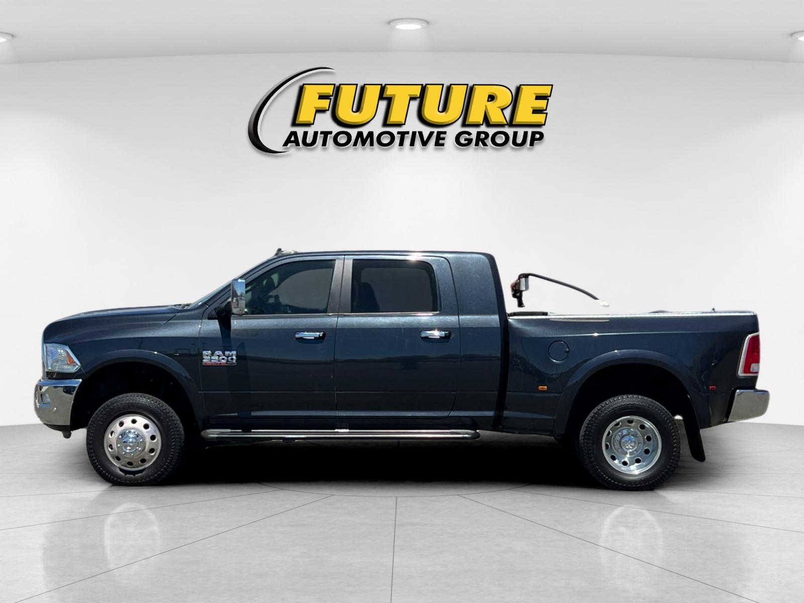Used 2016 Gray Ram Laramie image 6