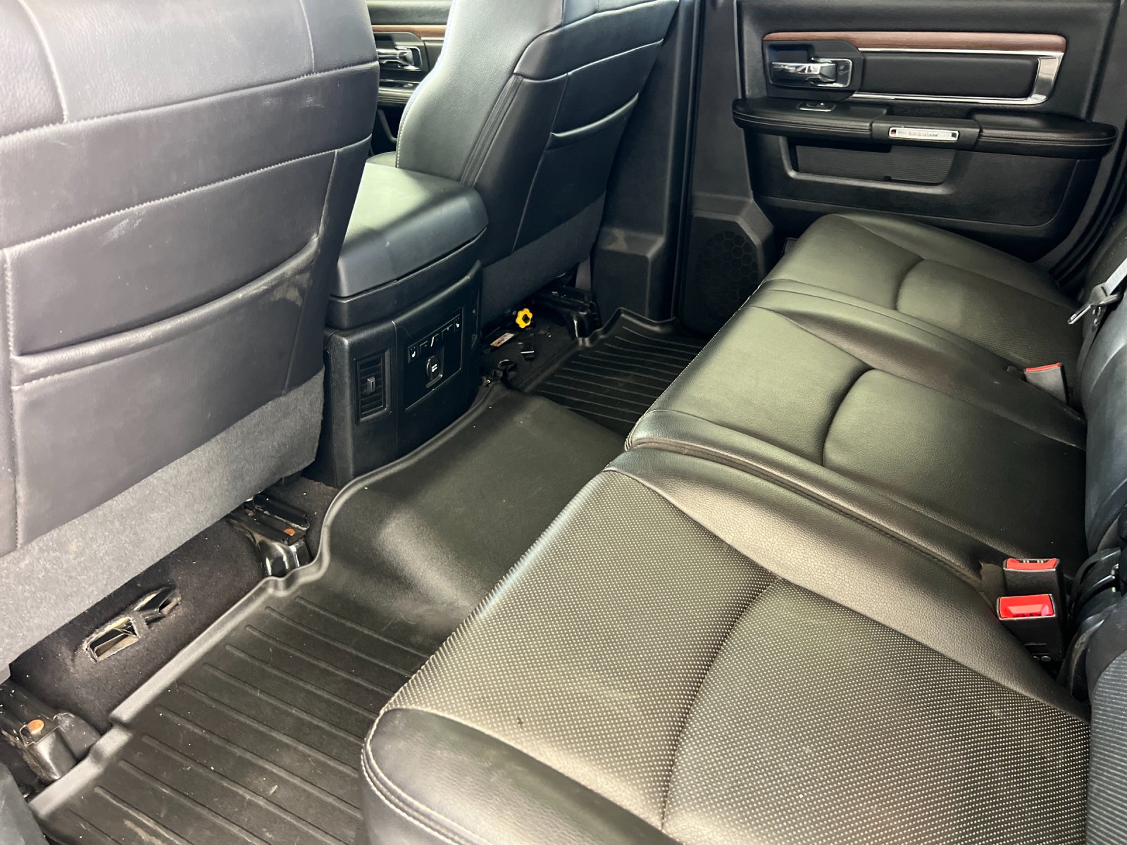Used 2016 Gray Ram Laramie image 11