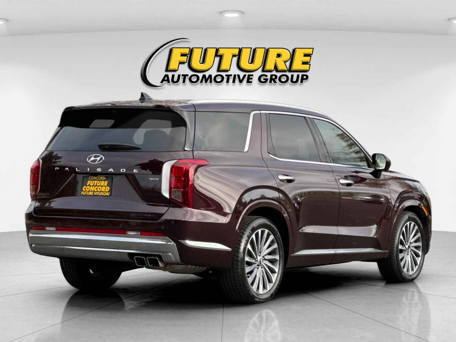 Certified Used 2024 Red Hyundai Calligraphy image 3