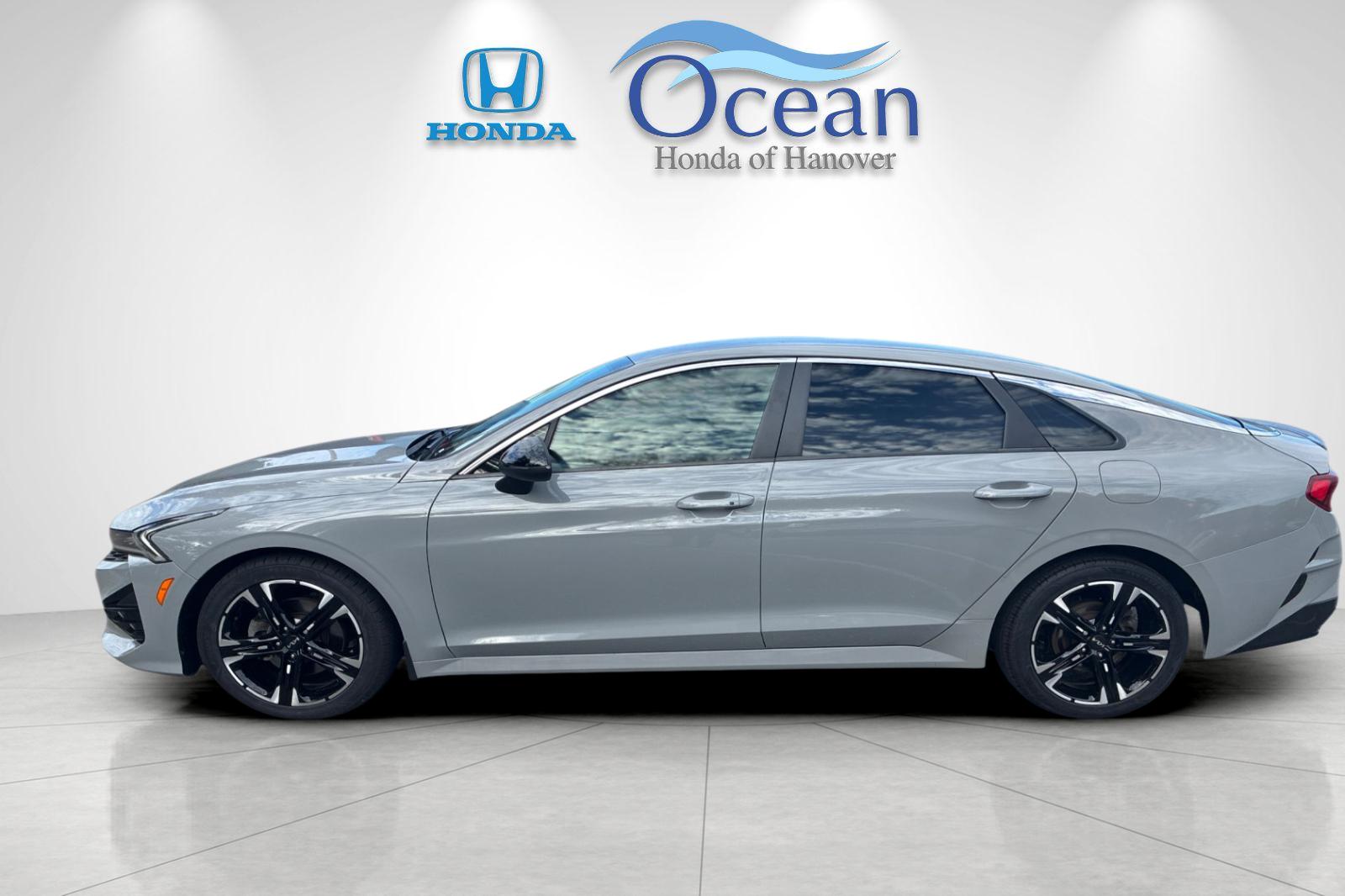 Used 2022 Wolf Gray Kia GT-Line image 6