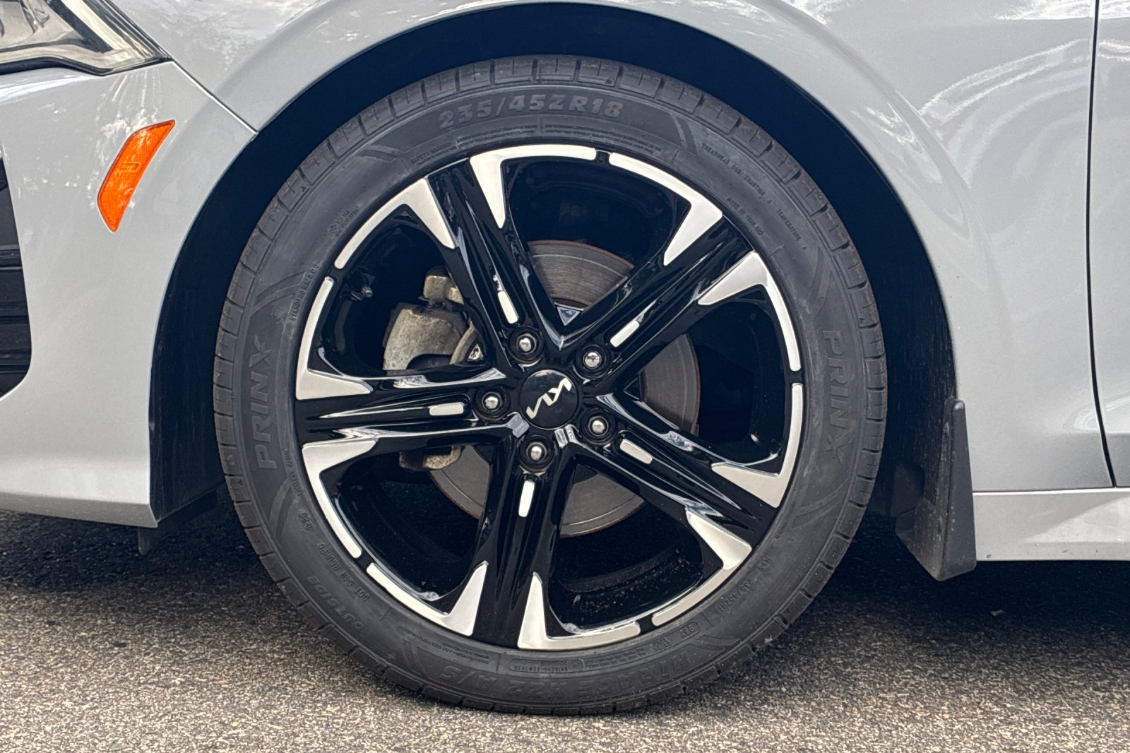 Used 2022 Wolf Gray Kia GT-Line image 26