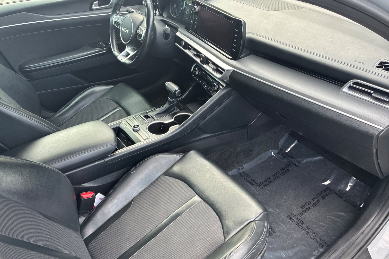 Used 2022 Wolf Gray Kia GT-Line image 16