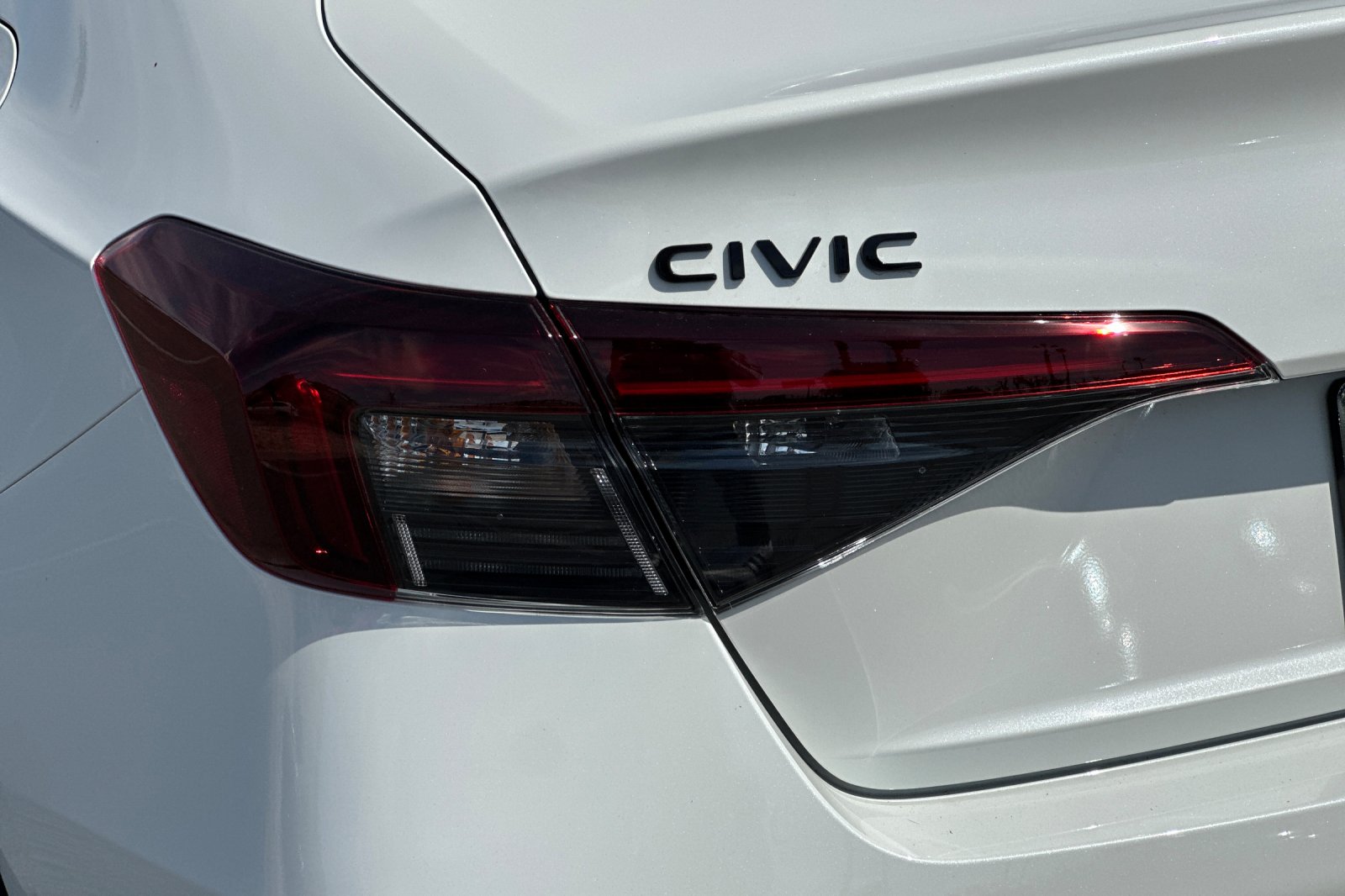 New 2026 Platinum White Pearl Honda 2WD Sport Hybrid image 31