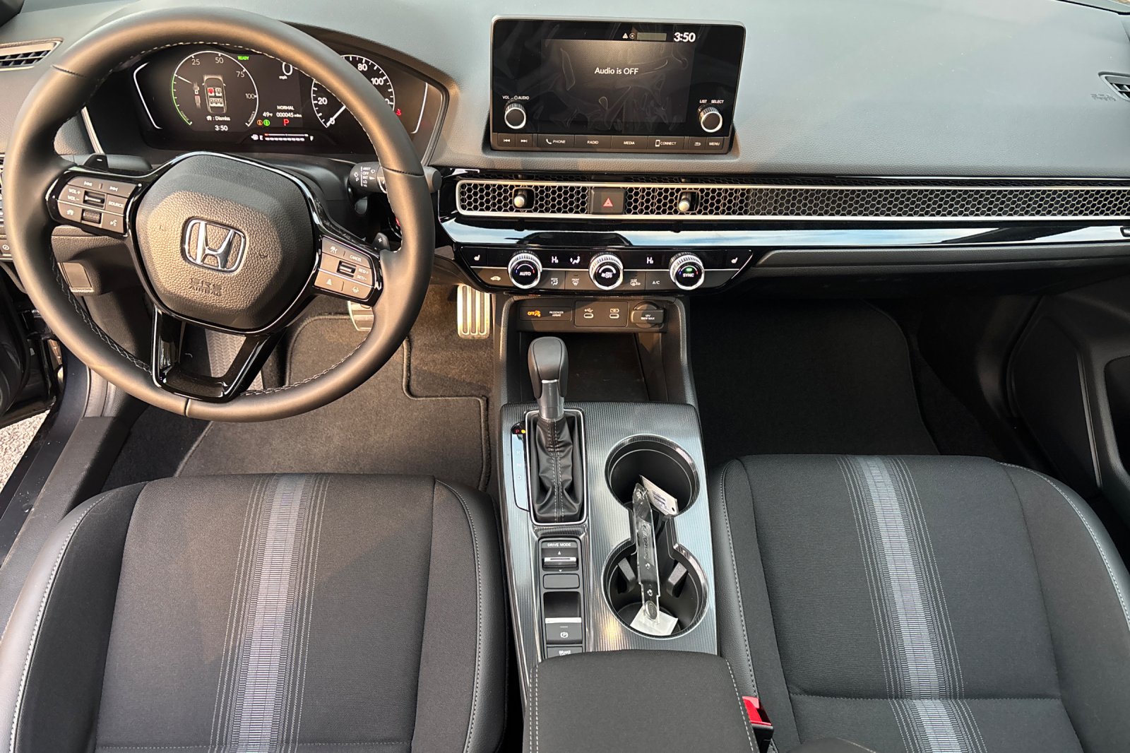 New 2026 Platinum White Pearl Honda 2WD Sport Hybrid image 14