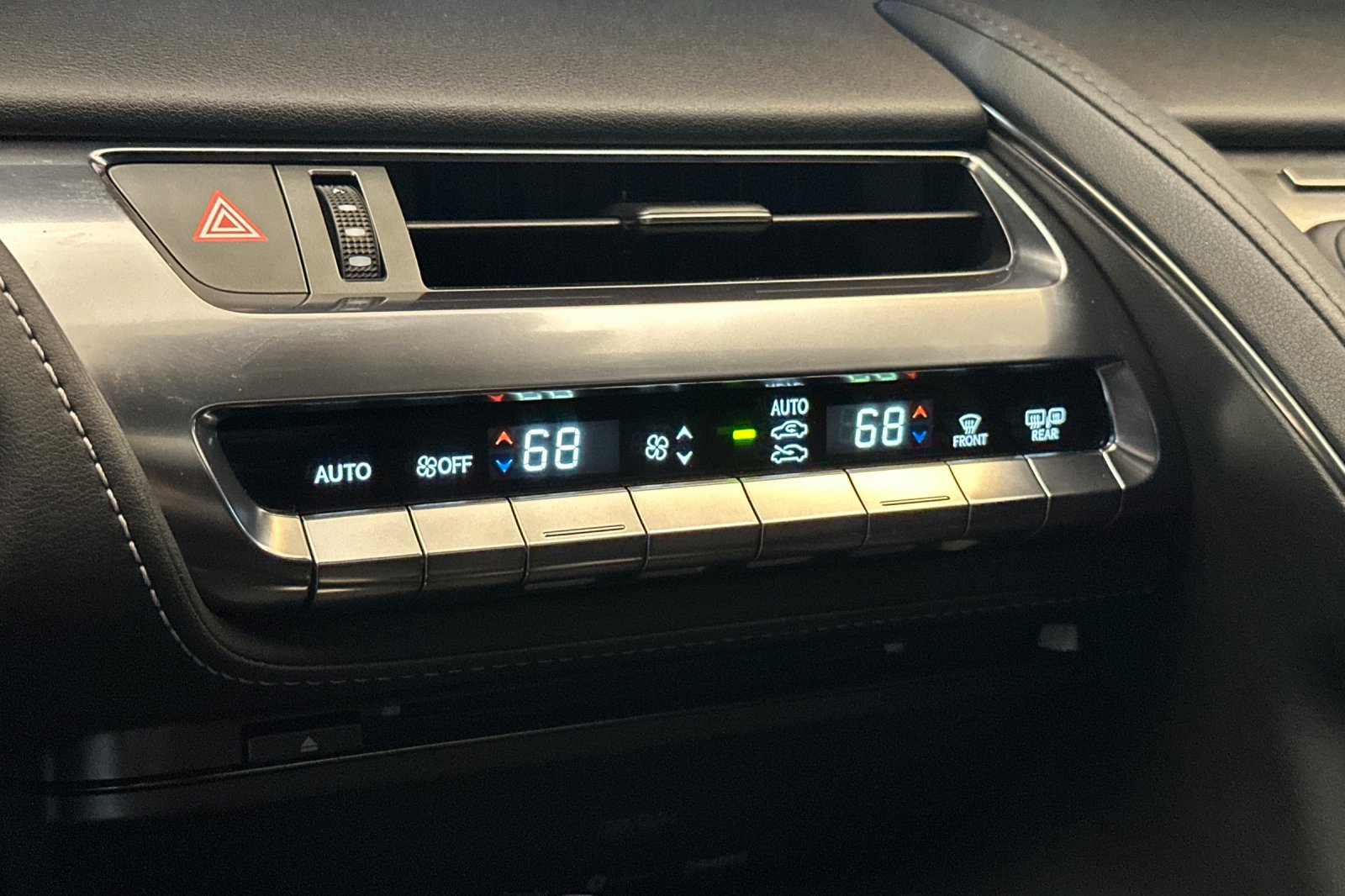 Used 2018  Lexus 500 image 20