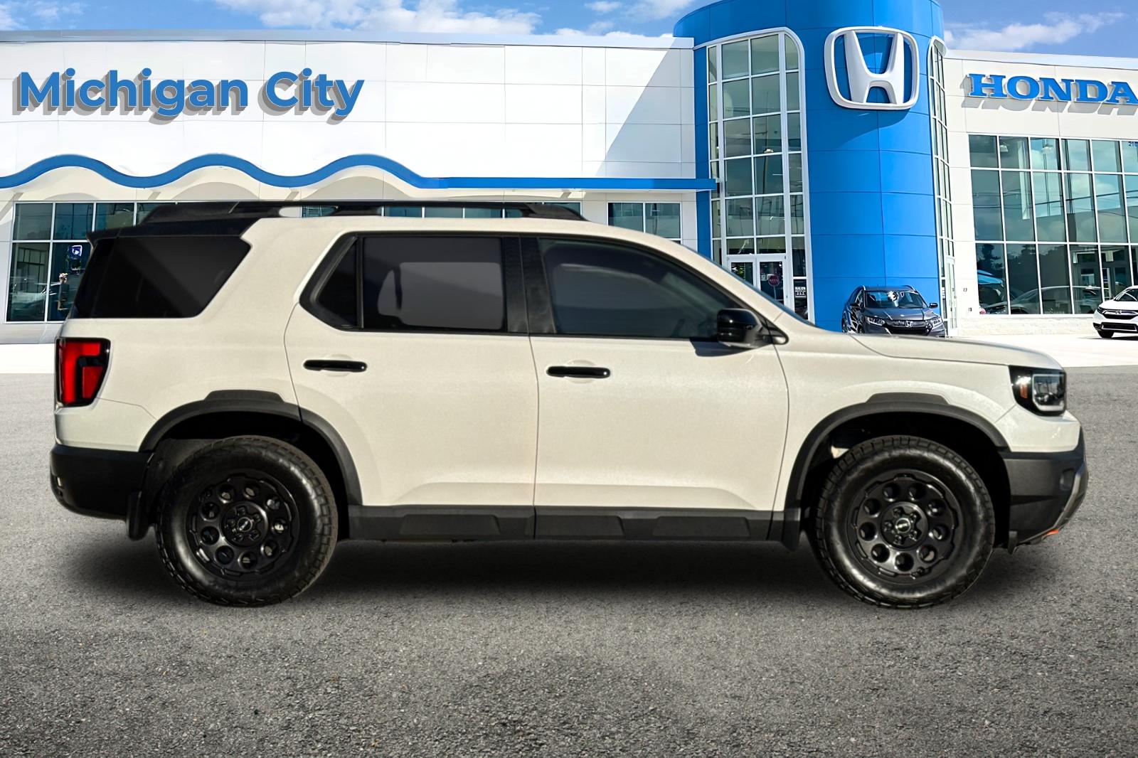 New 2026 Platinum White Pearl Honda TrailSport Blackout image 6
