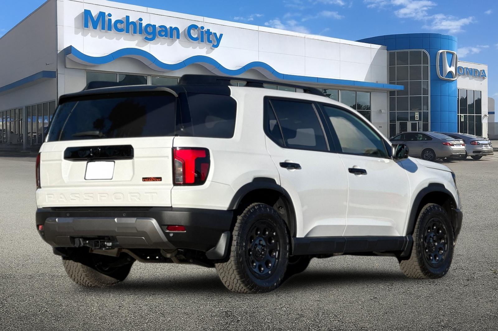 New 2026 Platinum White Pearl Honda TrailSport Blackout image 5