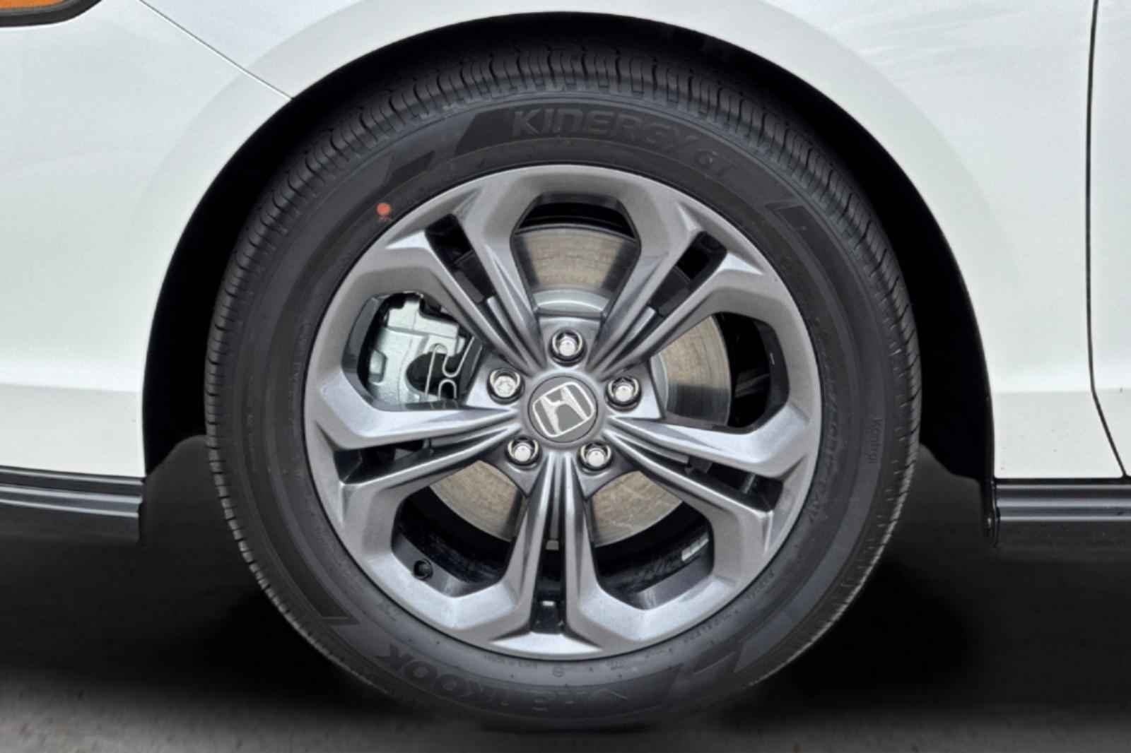 New 2026 Platinum White Pearl Honda EX-L image 30