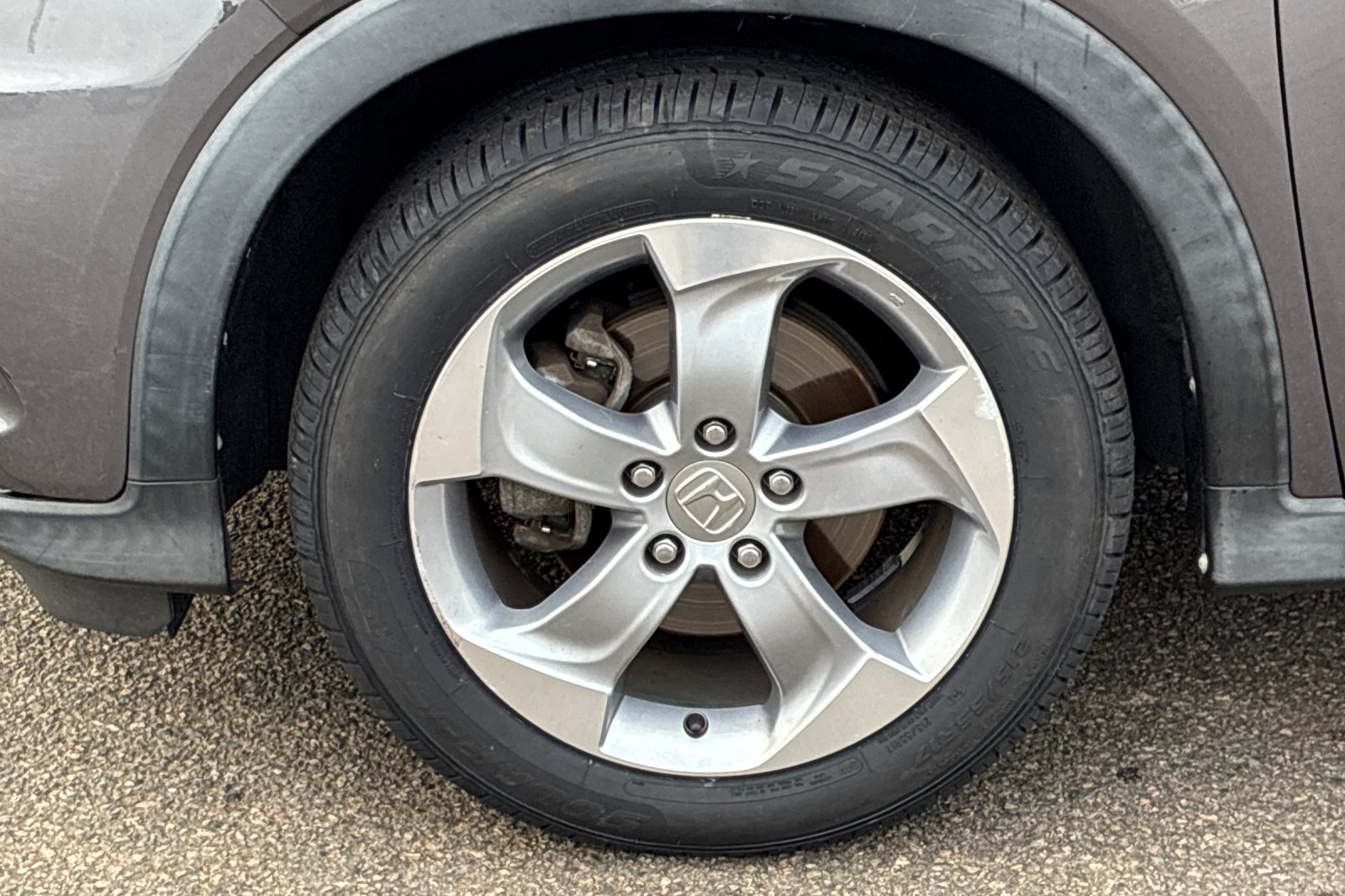 Used 2019 Modern Steel Metallic Honda LX image 38