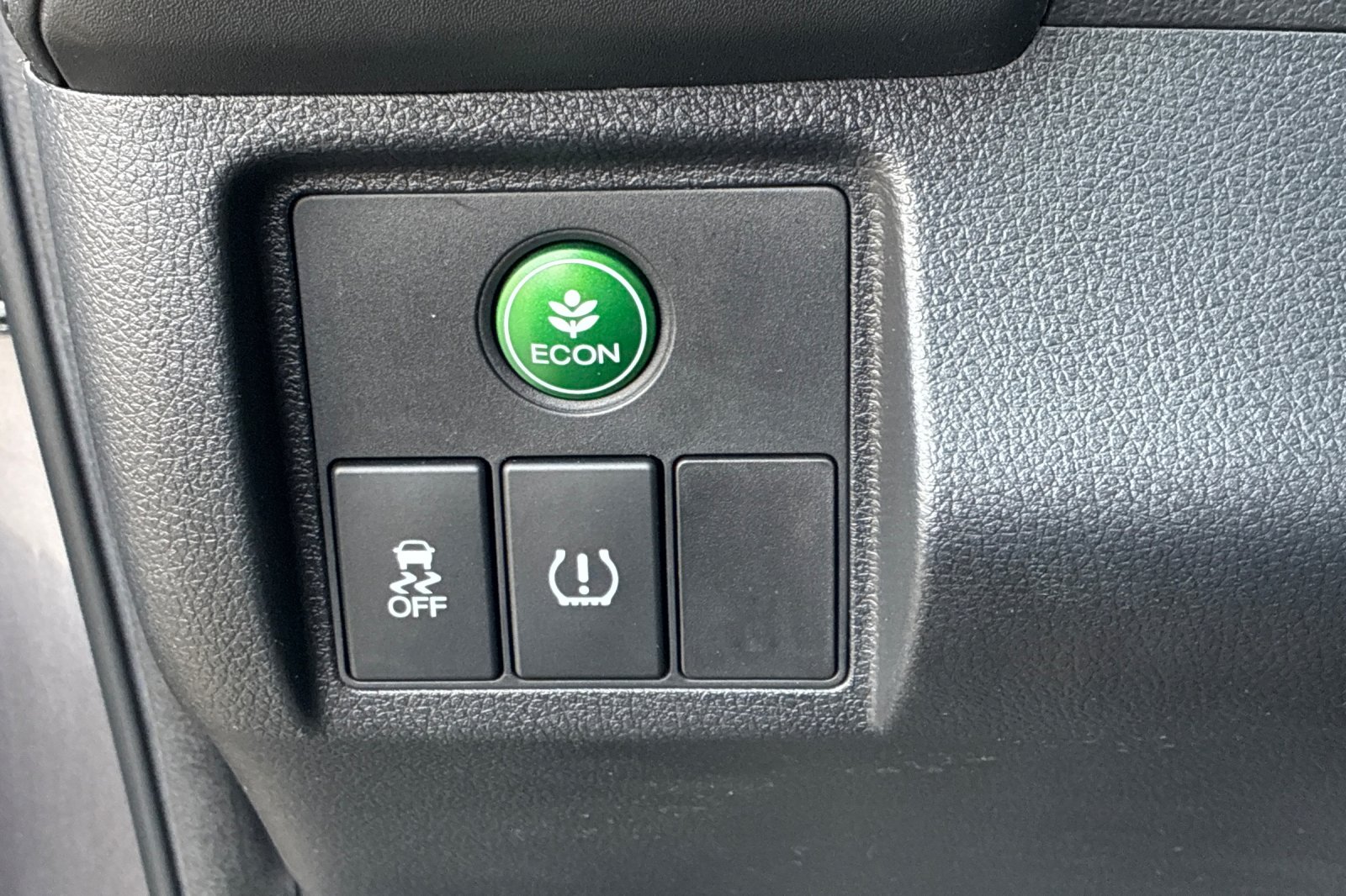 Used 2019 Modern Steel Metallic Honda LX image 37