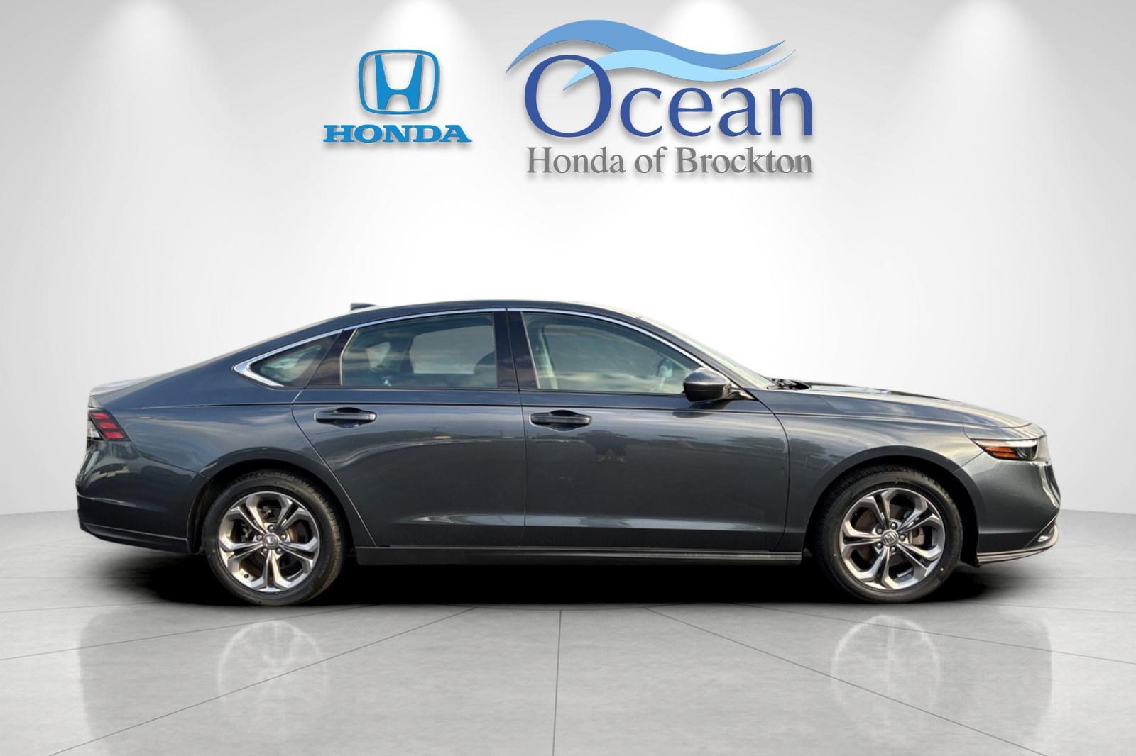 Used 2024 Meteorite Gray Metallic Honda EX image 2