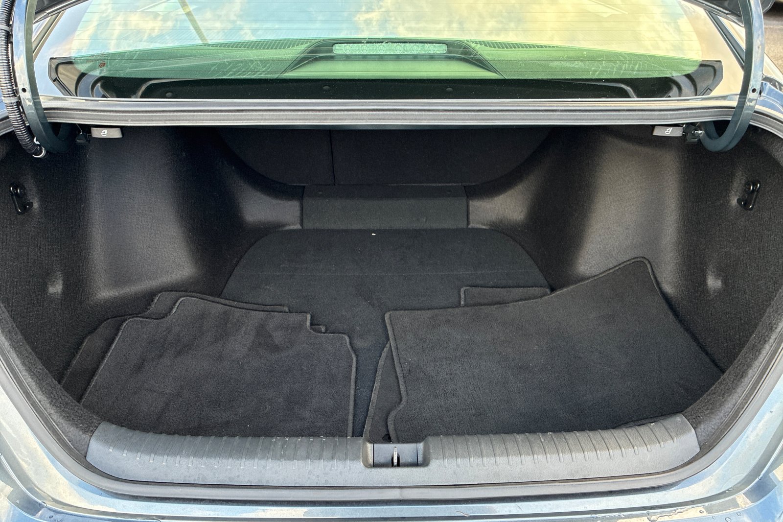 Used 2024 Meteorite Gray Metallic Honda EX image 20