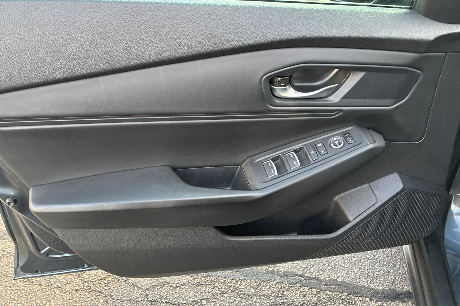 Used 2024 Meteorite Gray Metallic Honda EX image 12
