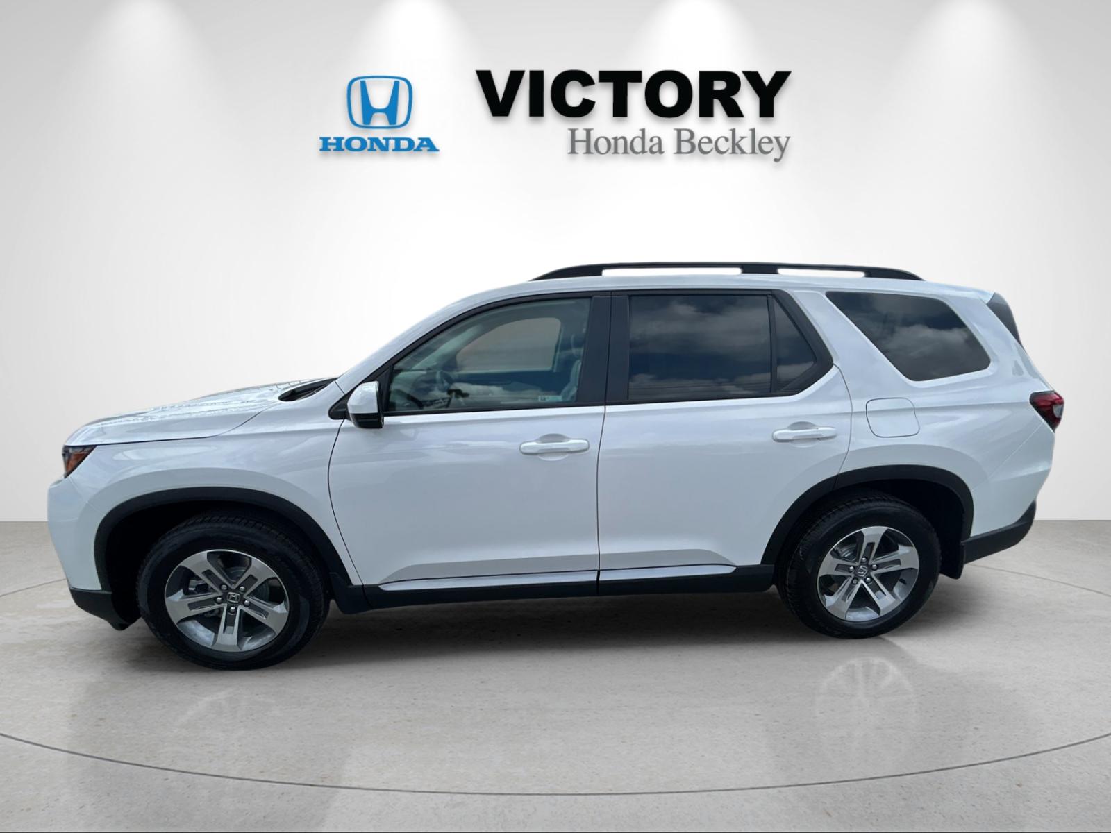 New 2026 Platinum White Pearl Honda AWD EX-L image 2
