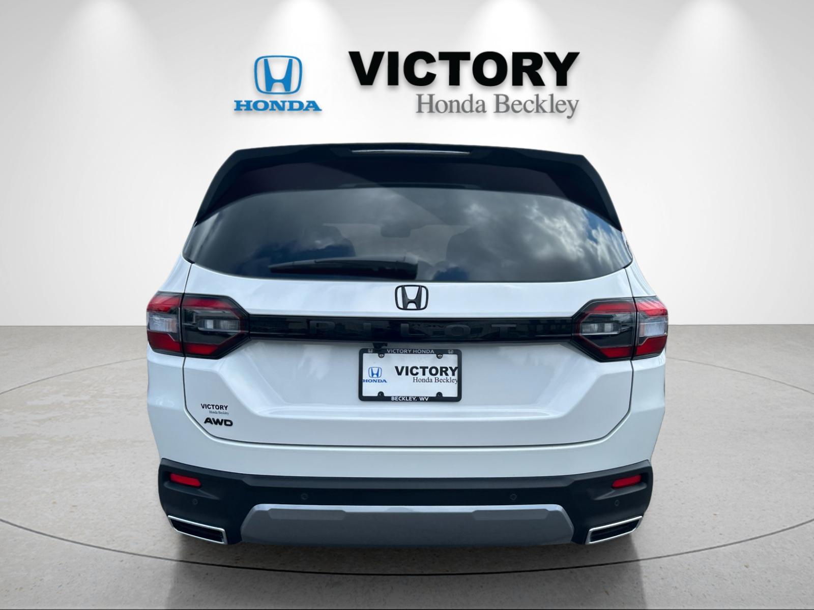 New 2026 Platinum White Pearl Honda AWD EX-L image 4