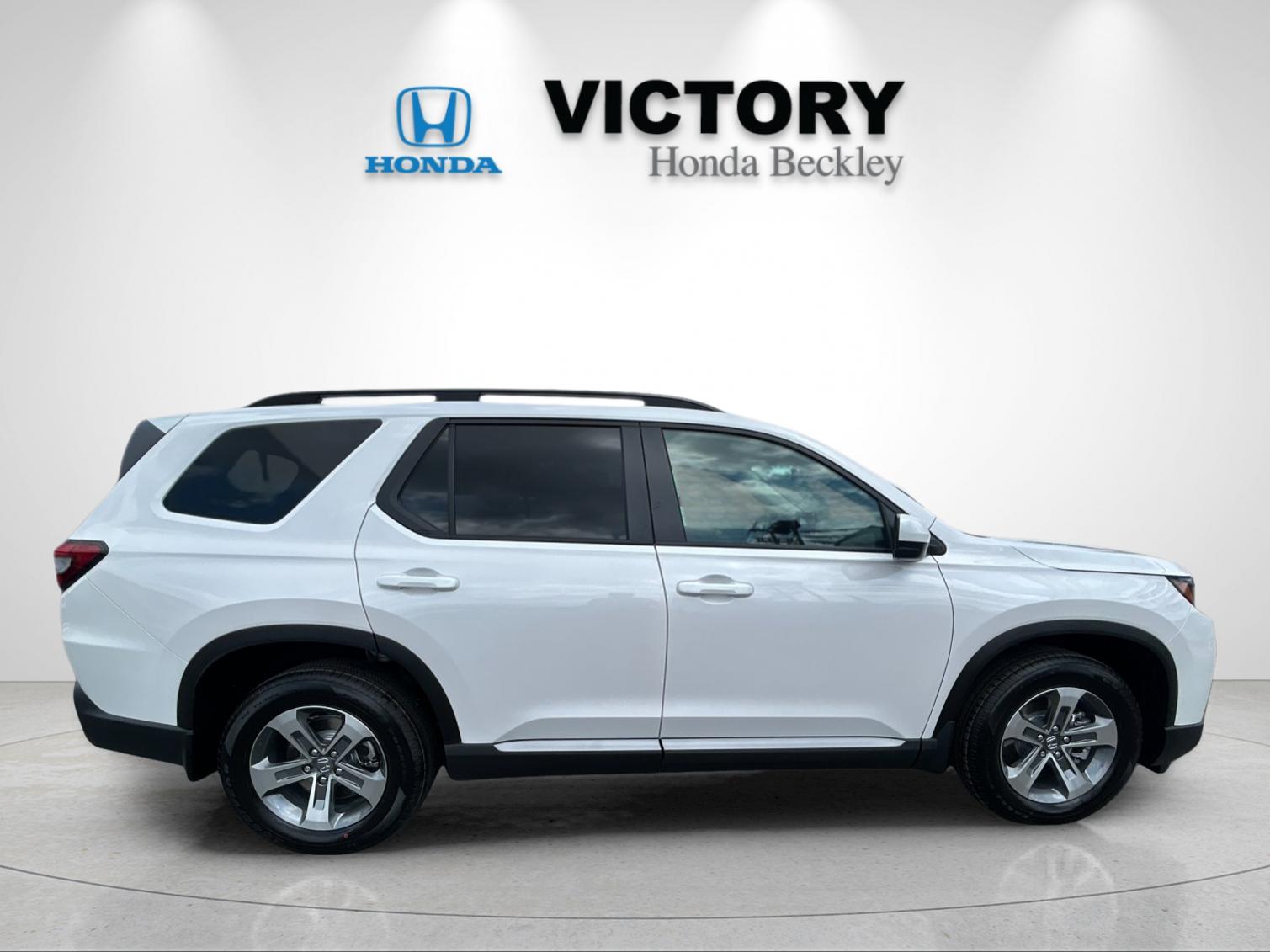 New 2026 Platinum White Pearl Honda AWD EX-L image 6