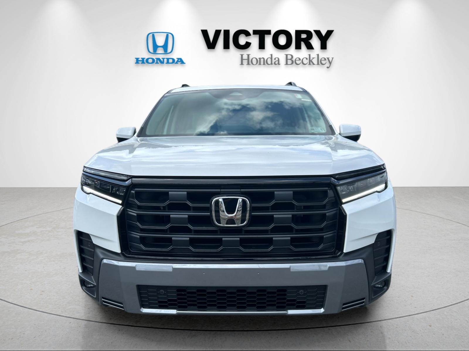 New 2026 Platinum White Pearl Honda AWD EX-L image 8