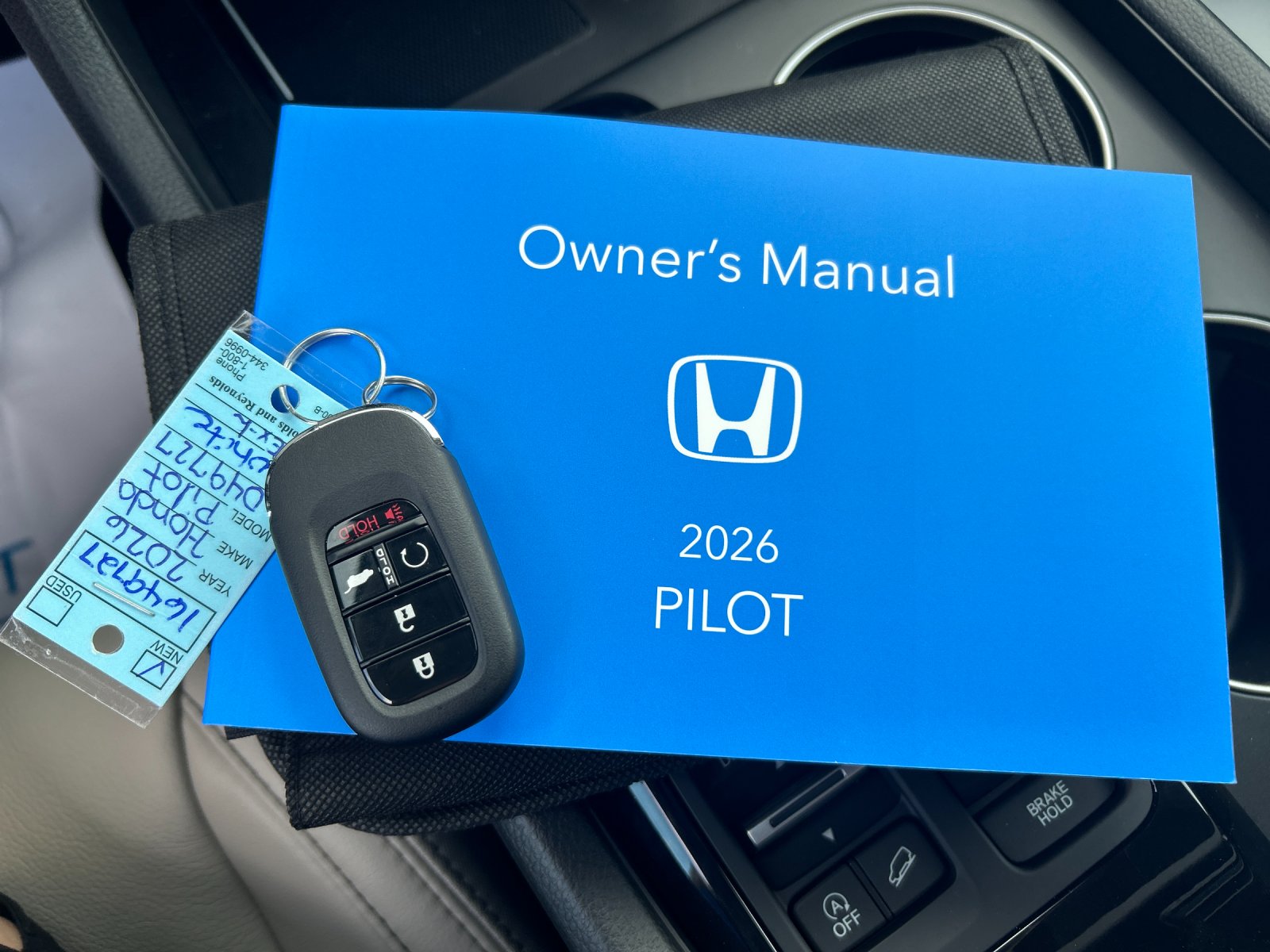 New 2026 Platinum White Pearl Honda AWD EX-L image 10