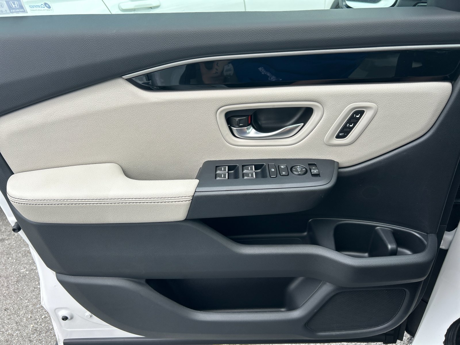 New 2026 Platinum White Pearl Honda AWD EX-L image 12