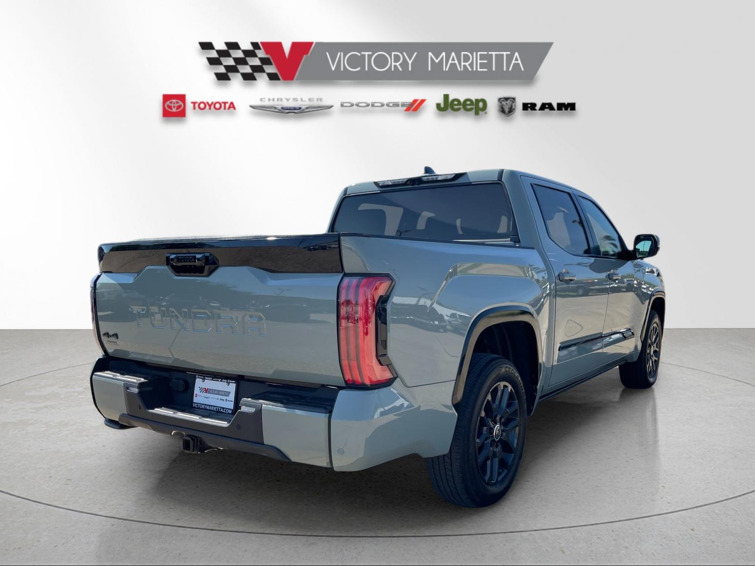 Used 2024  Toyota Platinum image 5
