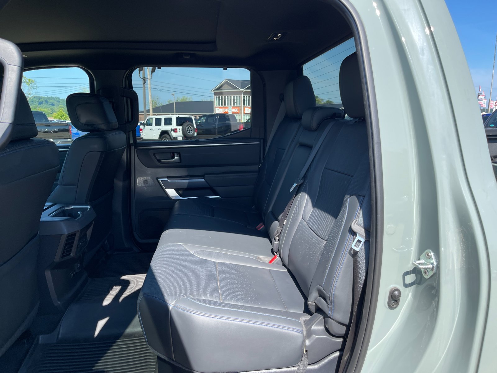 Used 2024  Toyota Platinum image 13