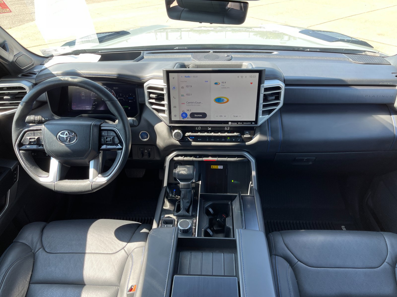 Used 2024  Toyota Platinum image 15