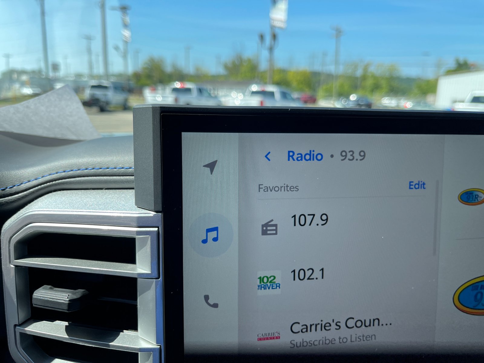 Used 2024  Toyota Platinum image 21