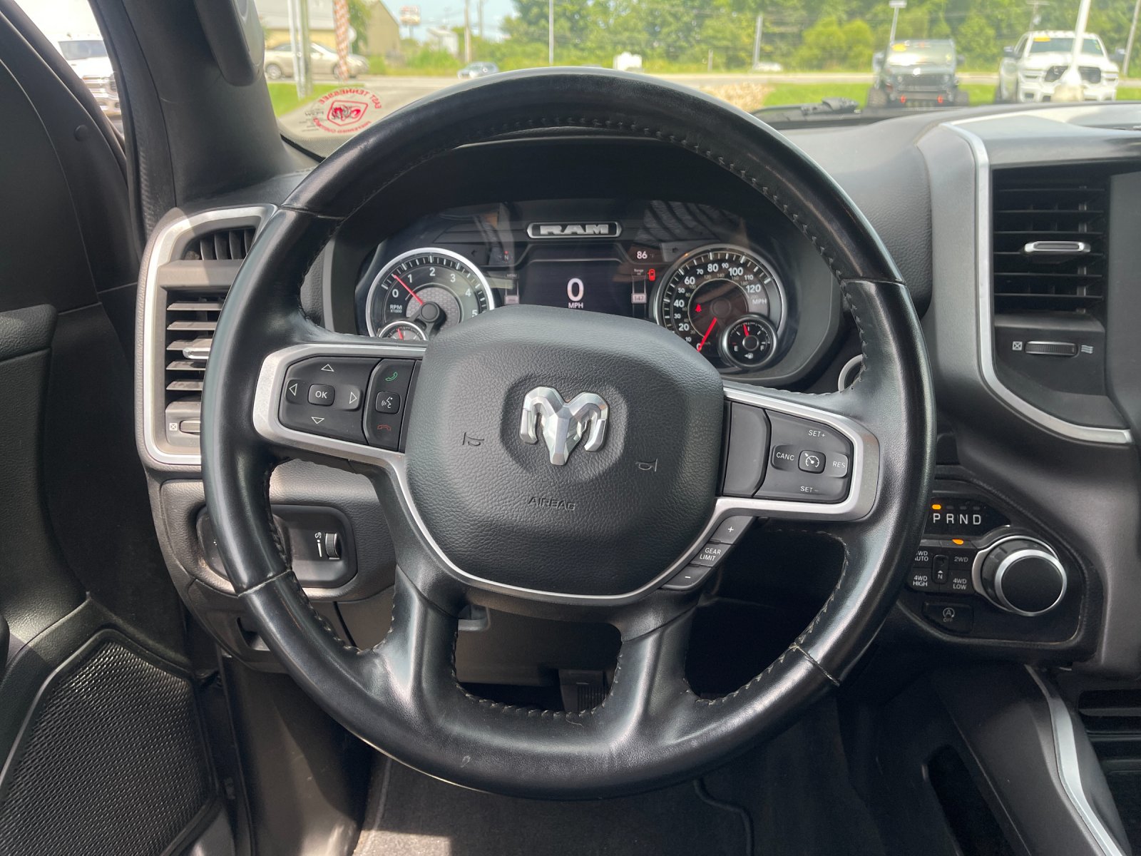 Used 2022 Silver Ram Big Horn/Lone Star image 24