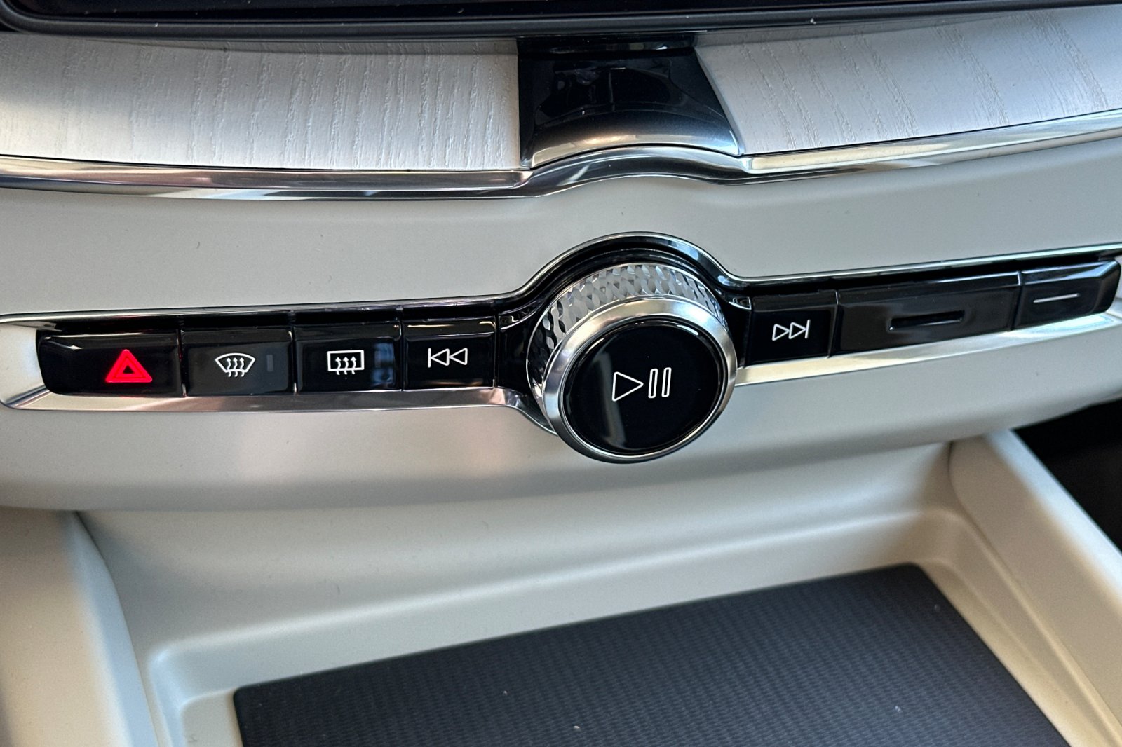 New 2026  Volvo T8 Ultra image 21