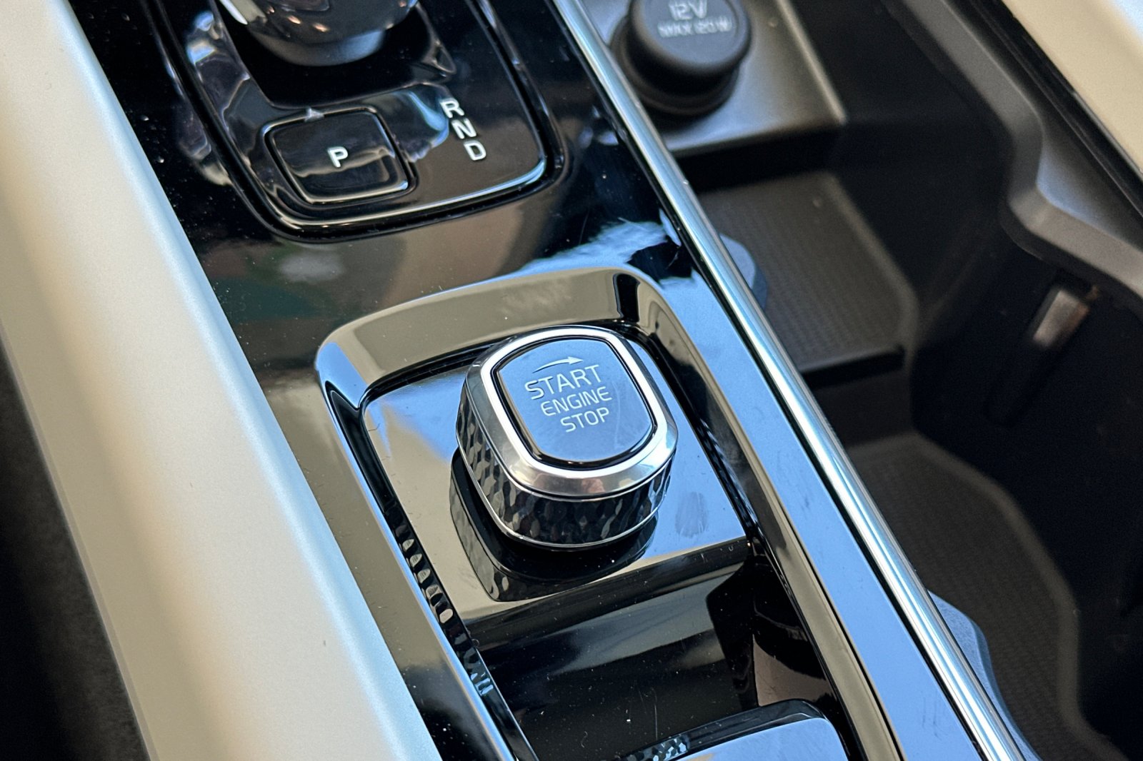 New 2026  Volvo T8 Ultra image 23