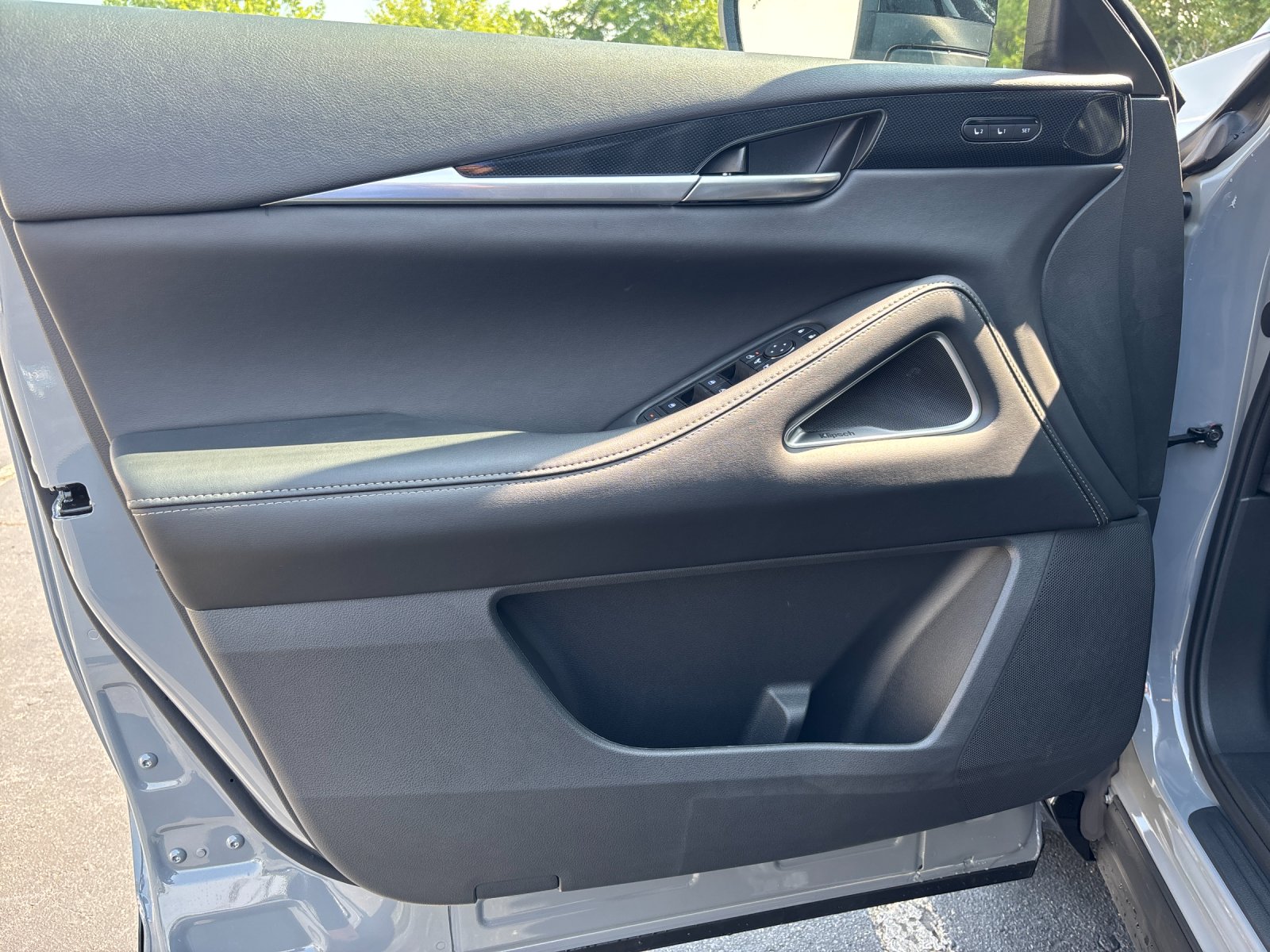 New 2027 HARBOR GRAY INFINITI Sport AWD image 13