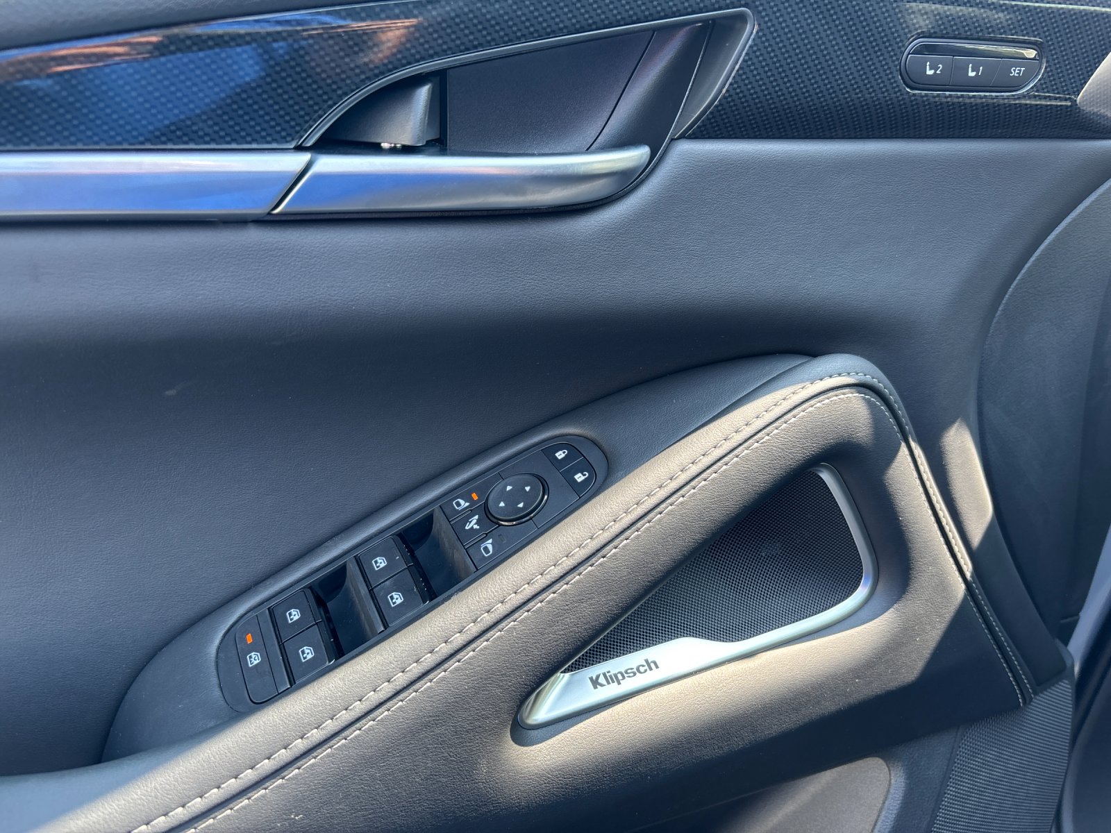 New 2027 HARBOR GRAY INFINITI Sport AWD image 14