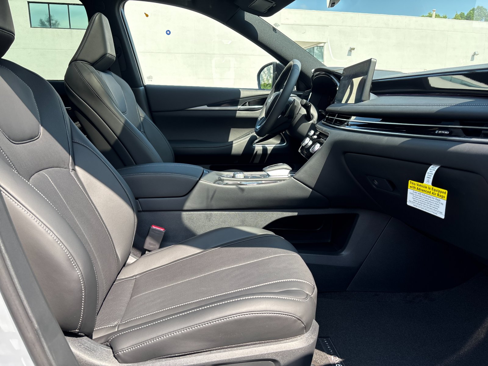 New 2027 HARBOR GRAY INFINITI Sport AWD image 40