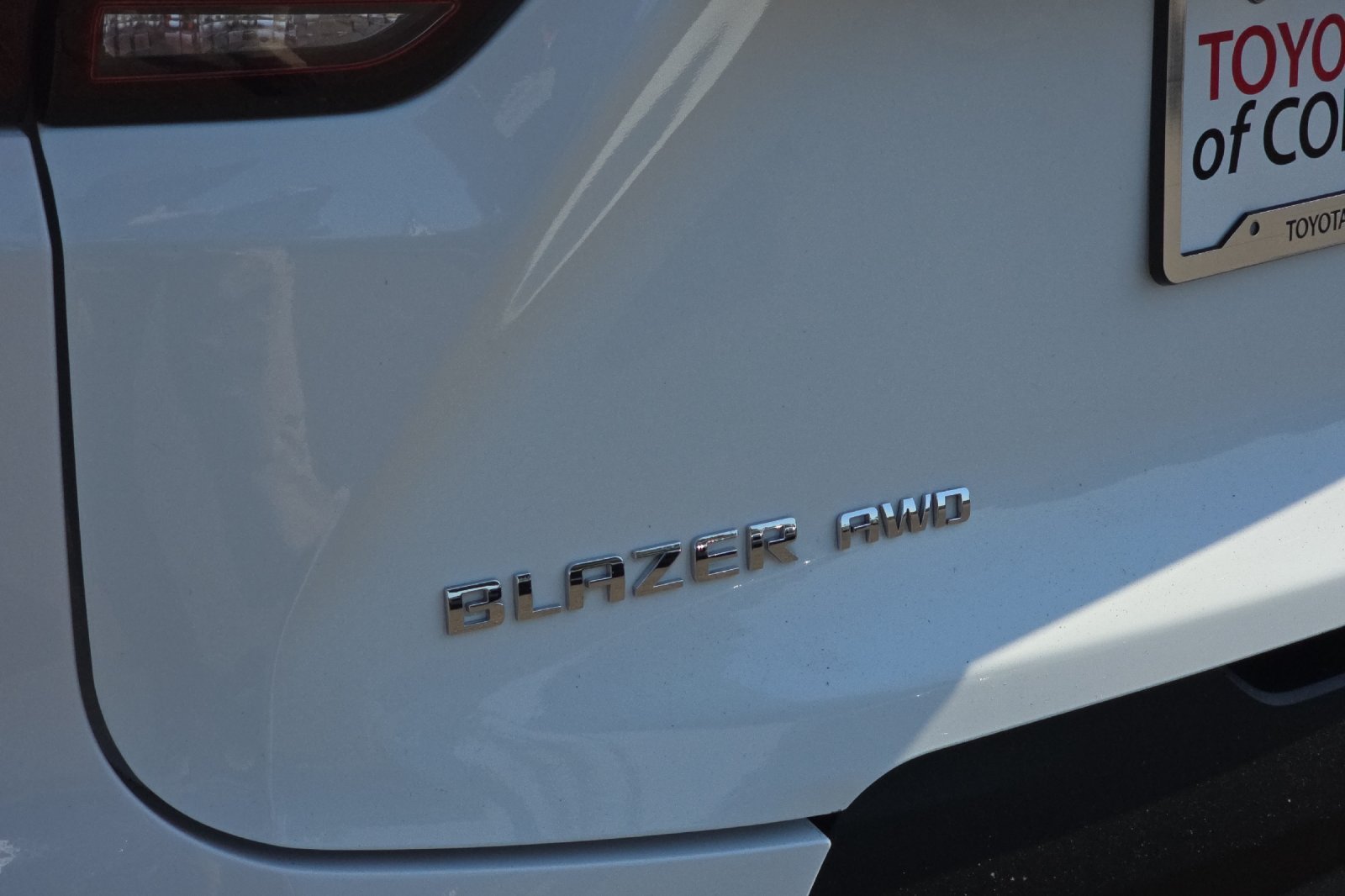 Used 2025 White Chevrolet LT image 27