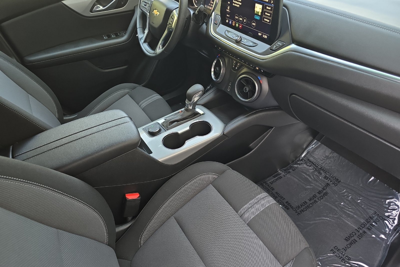Used 2025 White Chevrolet LT image 16