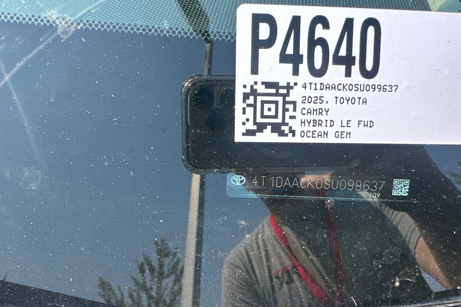 Used 2025  Toyota LE image 3